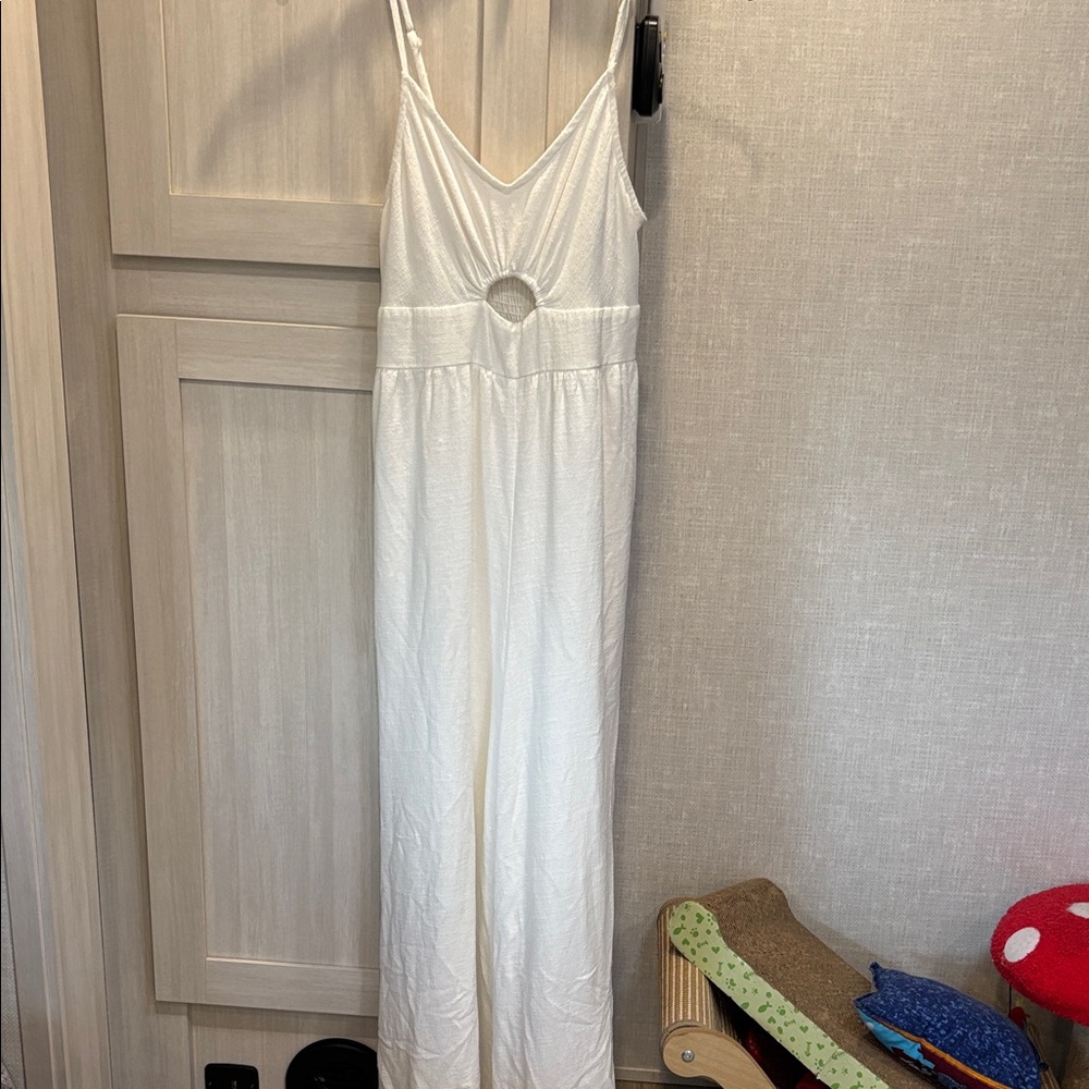 Elegant White Jumpsuit